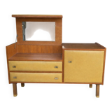 Vintage buffet/commode from the 50s-60s – Wood and mustard faux leather fronts.