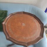 Pedestal table