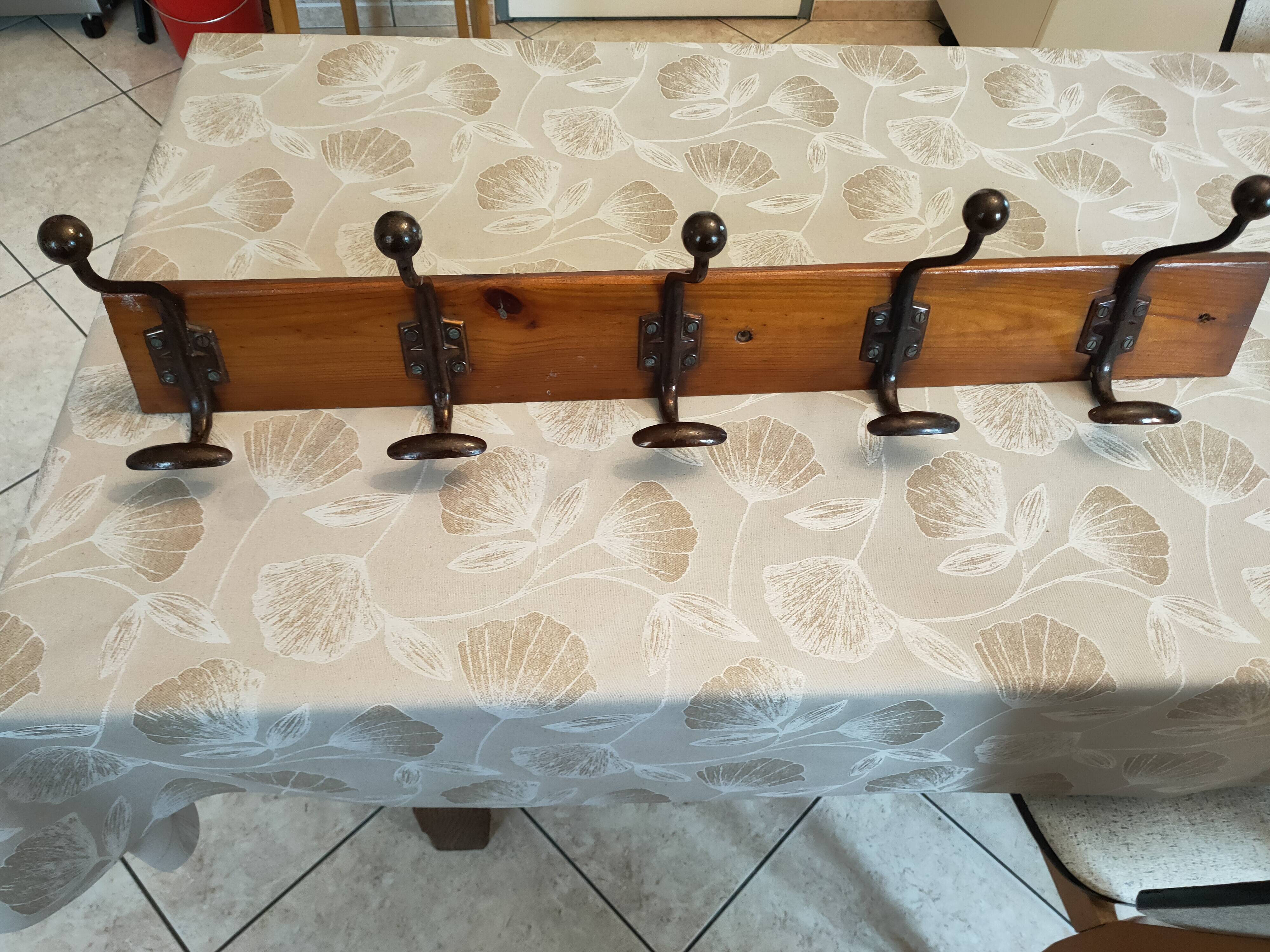 Old coat rack with 5 hooks