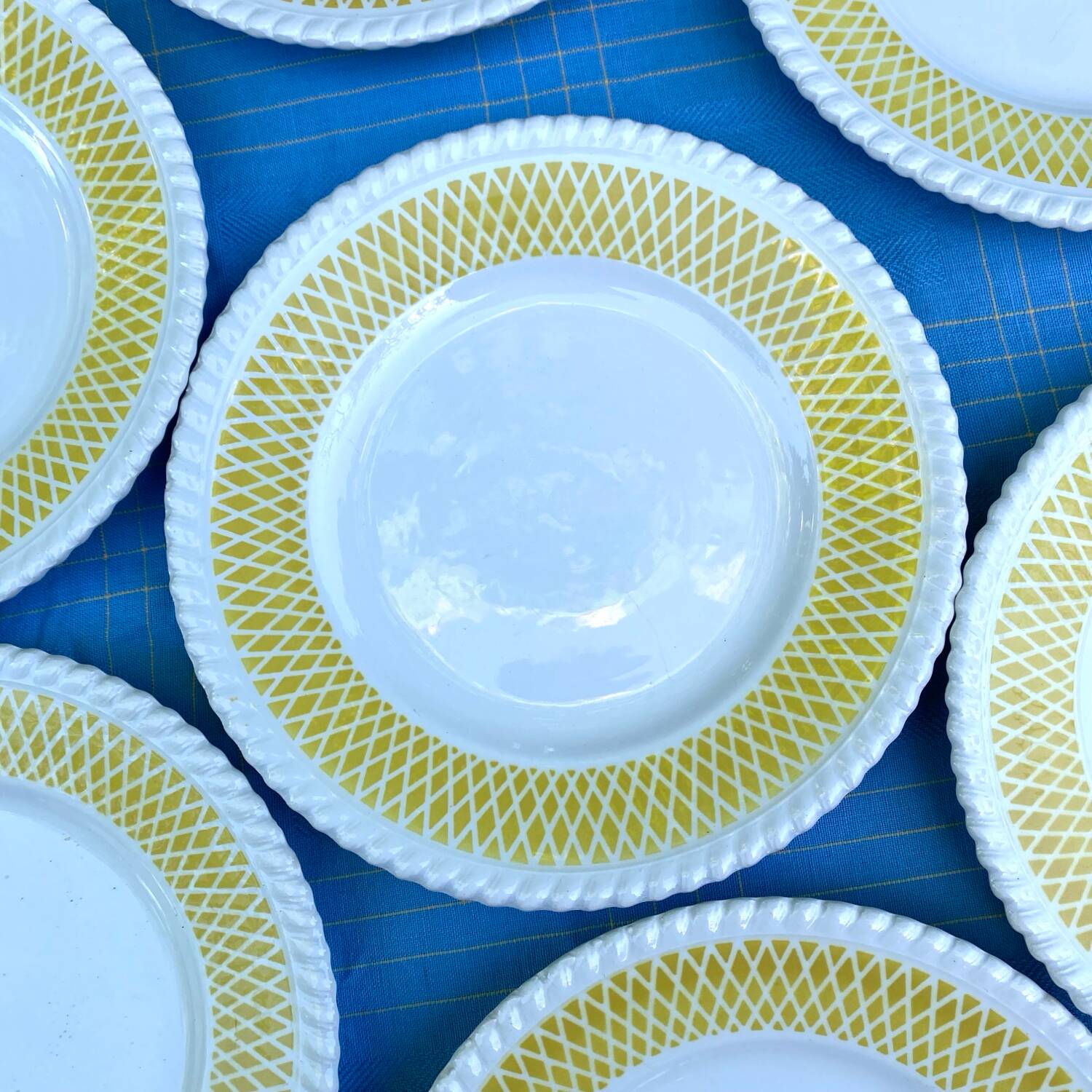 Assiettes à dessert, années 50-60