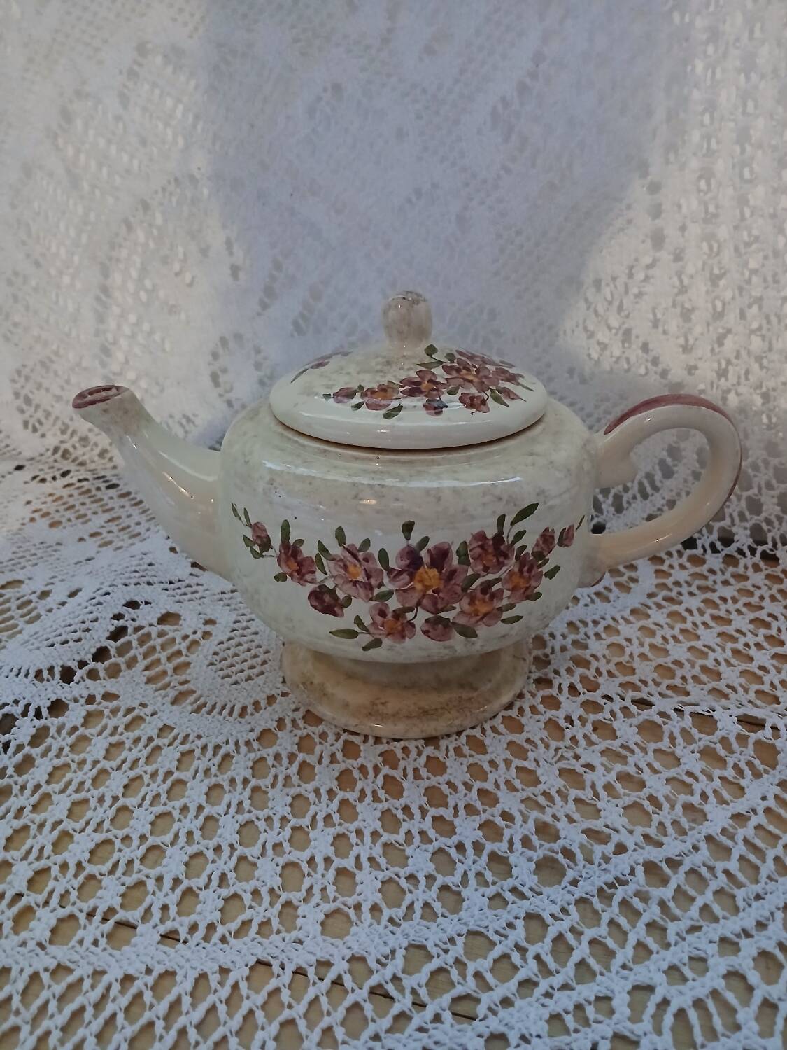 Théière ancienne signée 