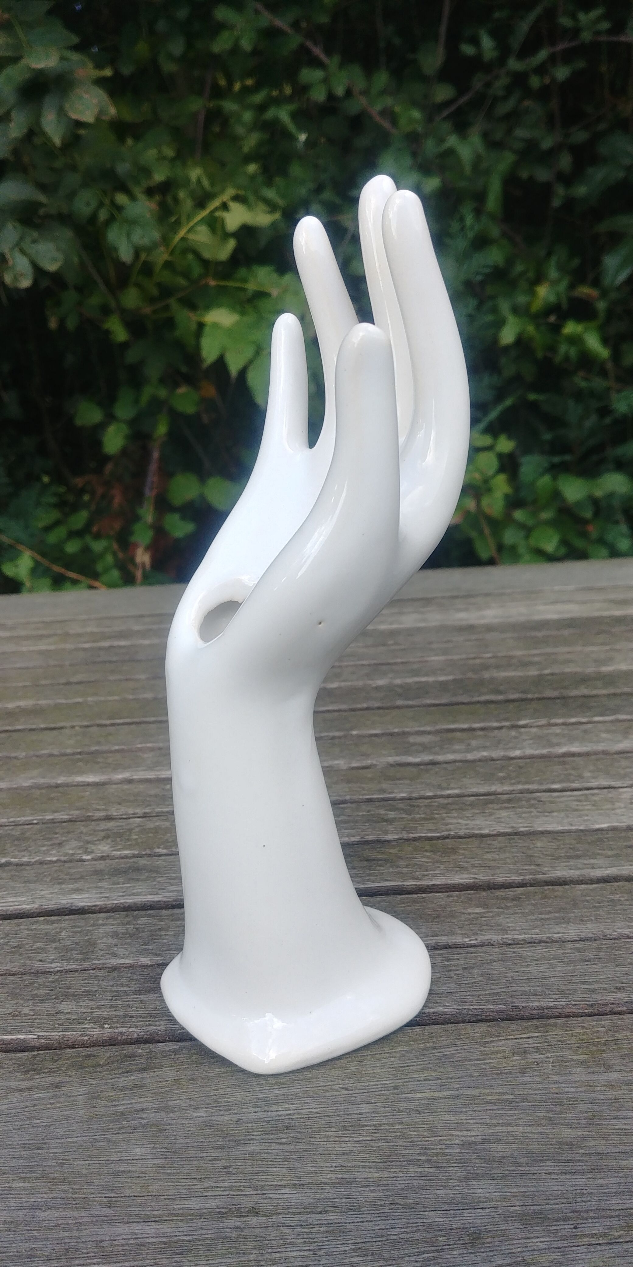 Hand ring holder, vase in white ceramic Vintage