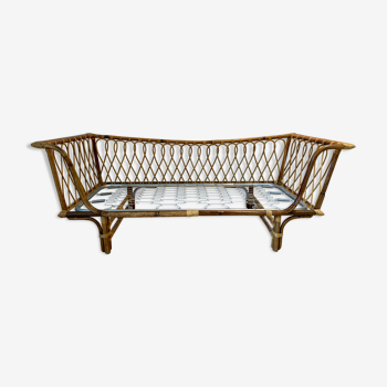 Rattan crib