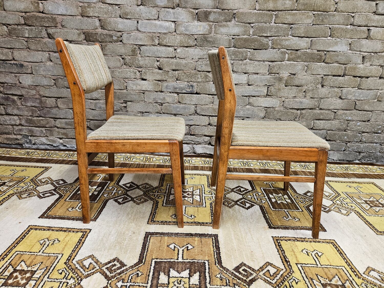Paire de chaises scandinaves années 70