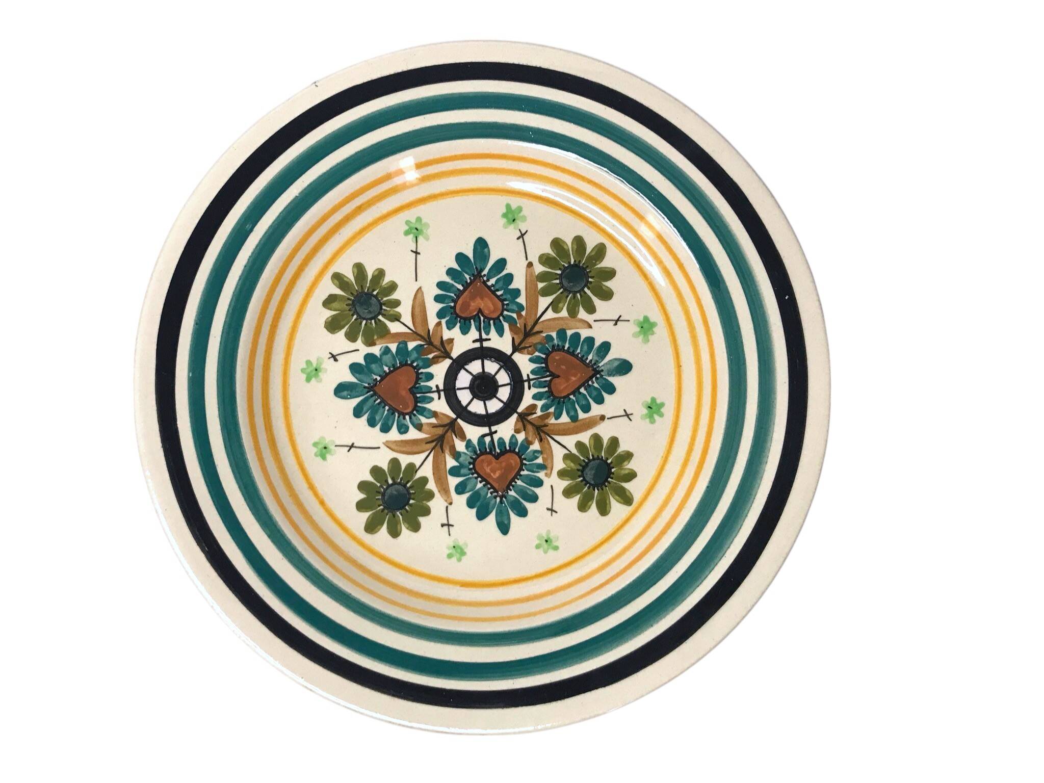 Quimper, polychrome earthenware plate signed Paul Fouillen, early 20th century