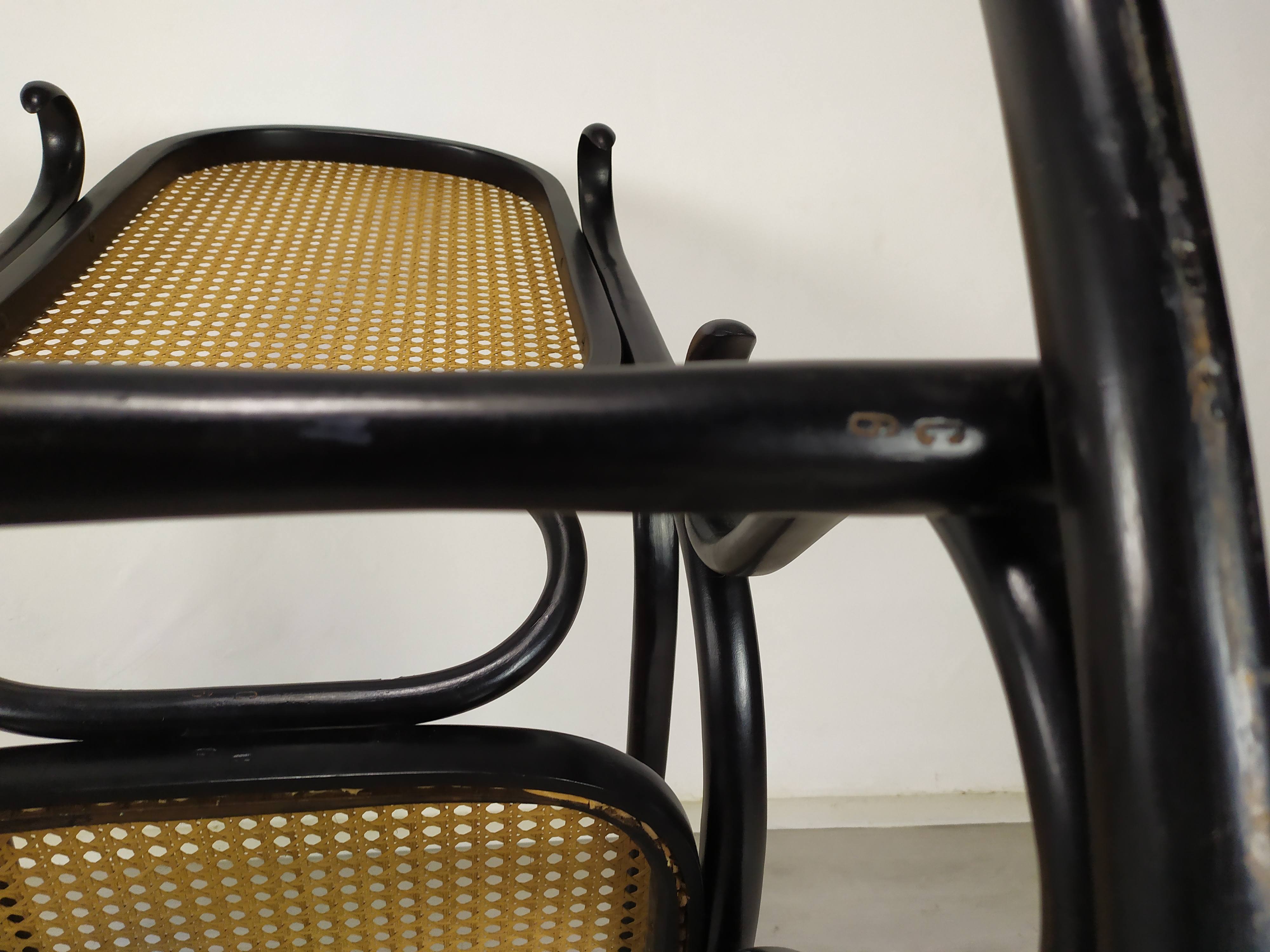 Rocking-chair curved wood
