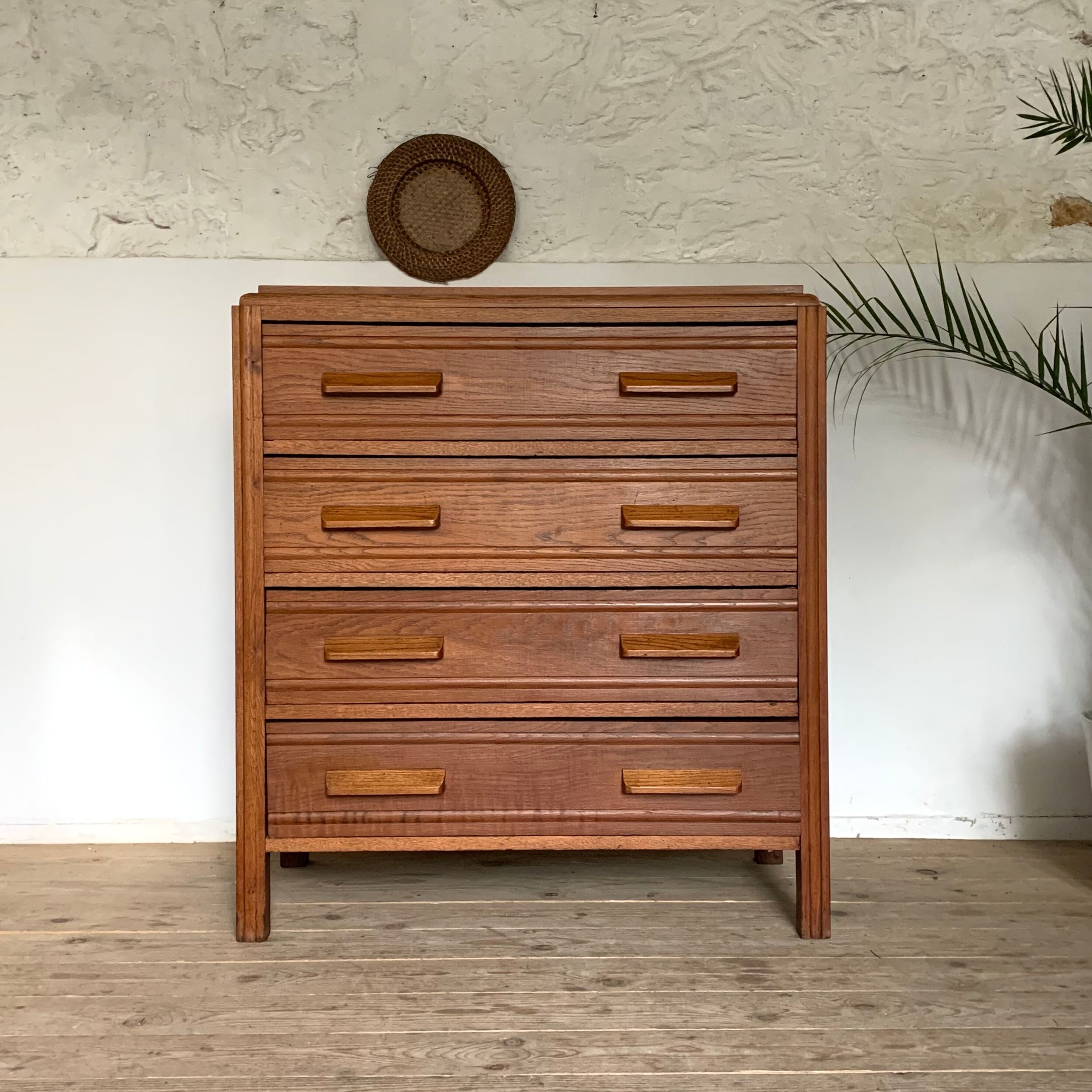 Vintage chest of drawers in solid oak