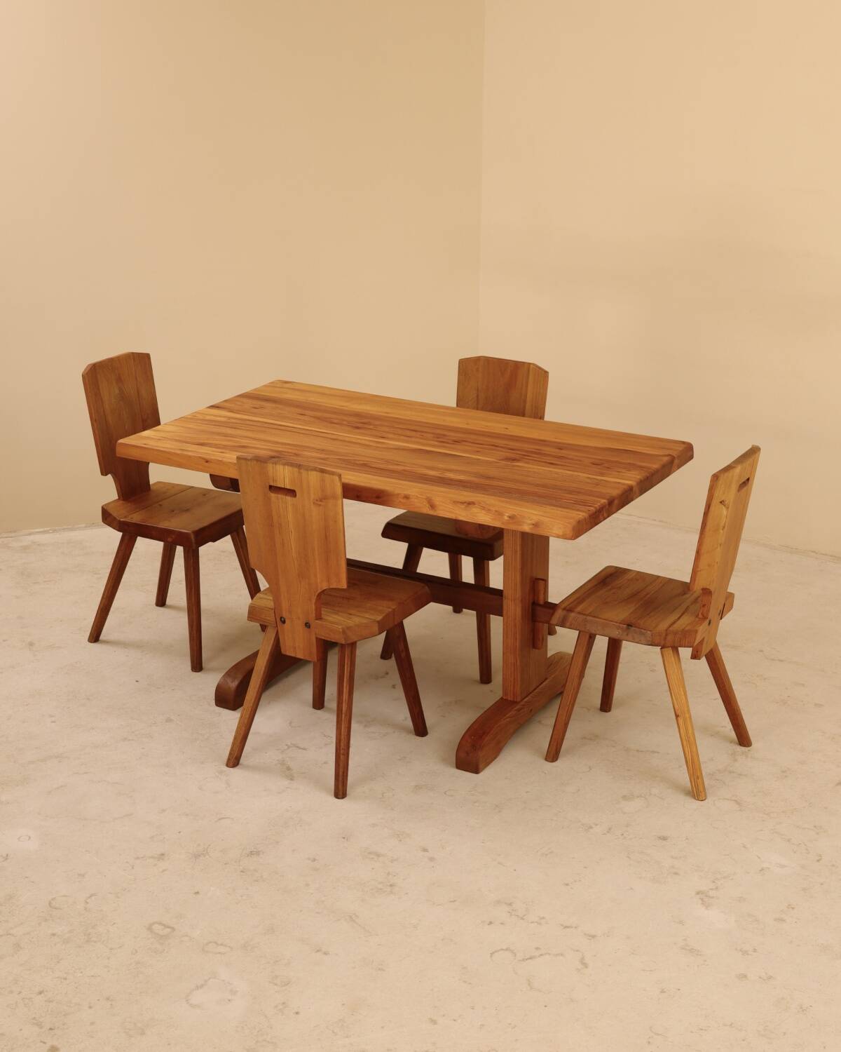 Table in solid elm, France, 1980s