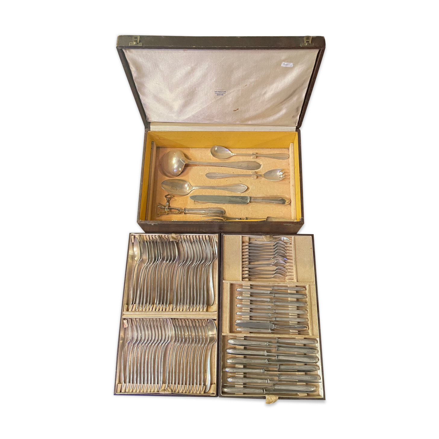 67-piece cutlery set