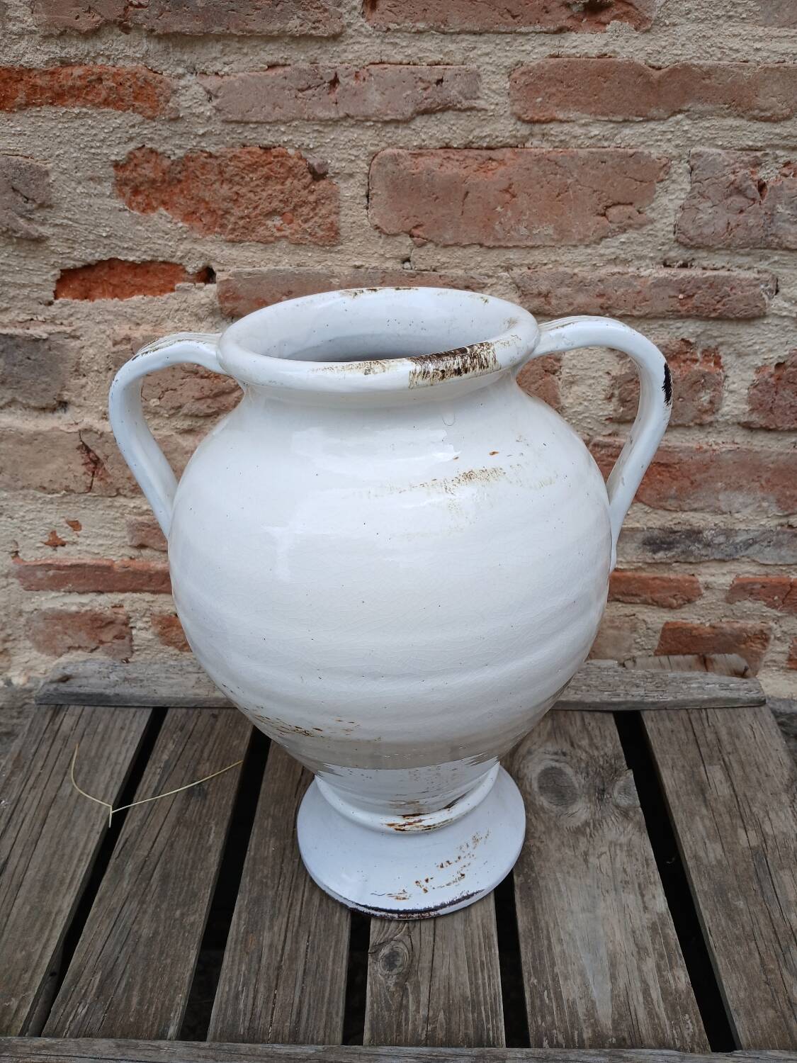 White glazed stoneware jar / pottery