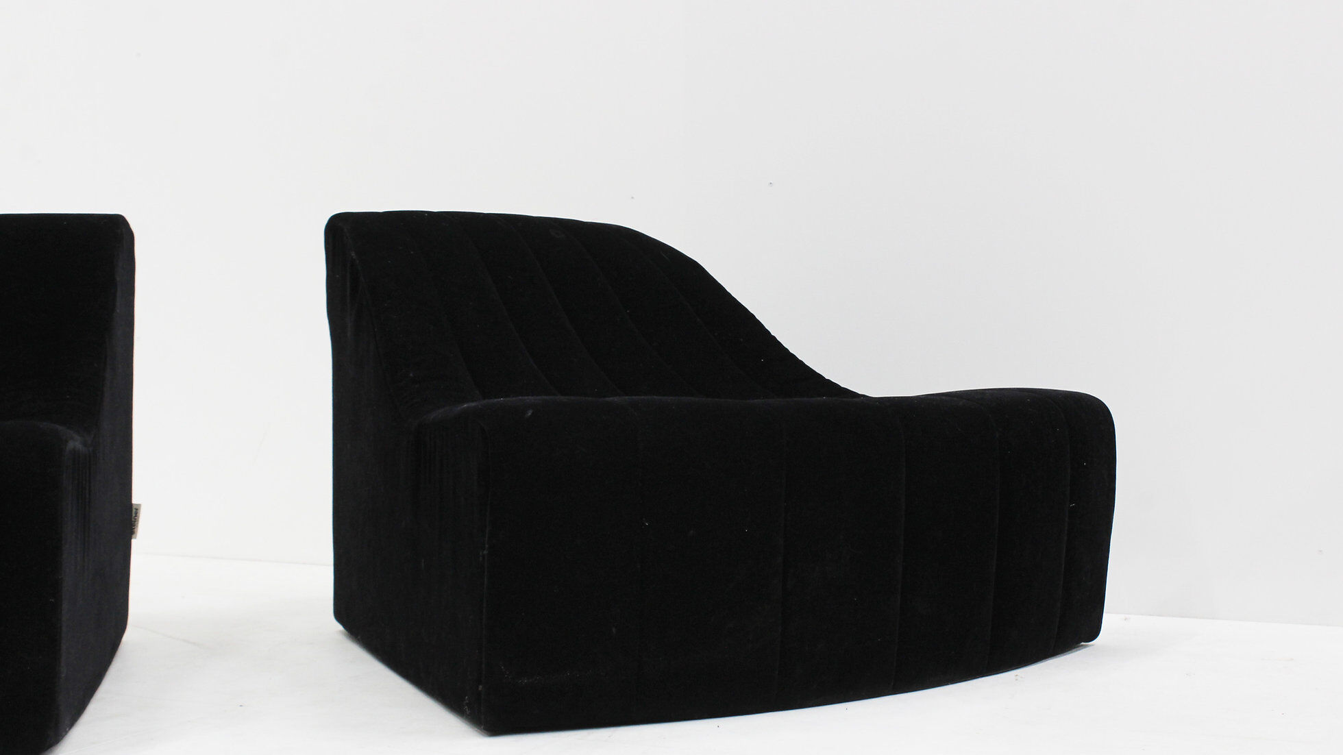 Kwok Hoi Chan for Steiner Chromatic modular curved sofa 1970s