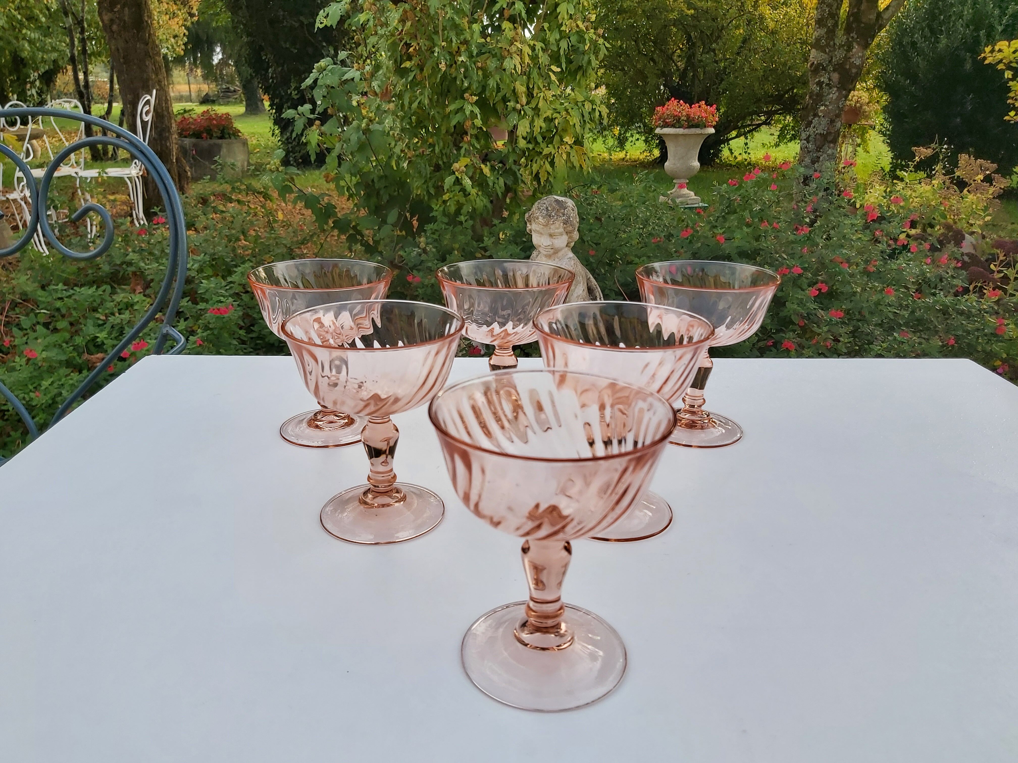 6 rosaline Arcoroc cups