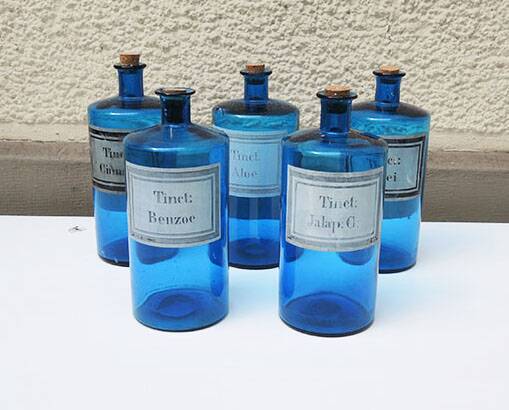 Old Blue Glass Apothecary Jar - Tinct: Cinamm
