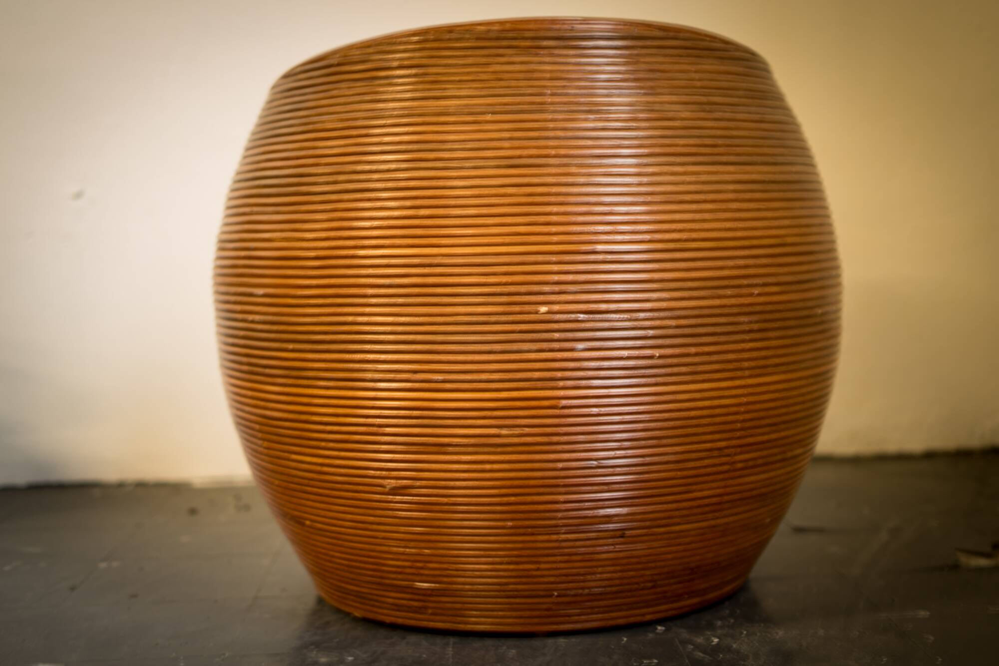 Organic ball chair POD
