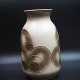 Bay Peacock Feather Motif Vase