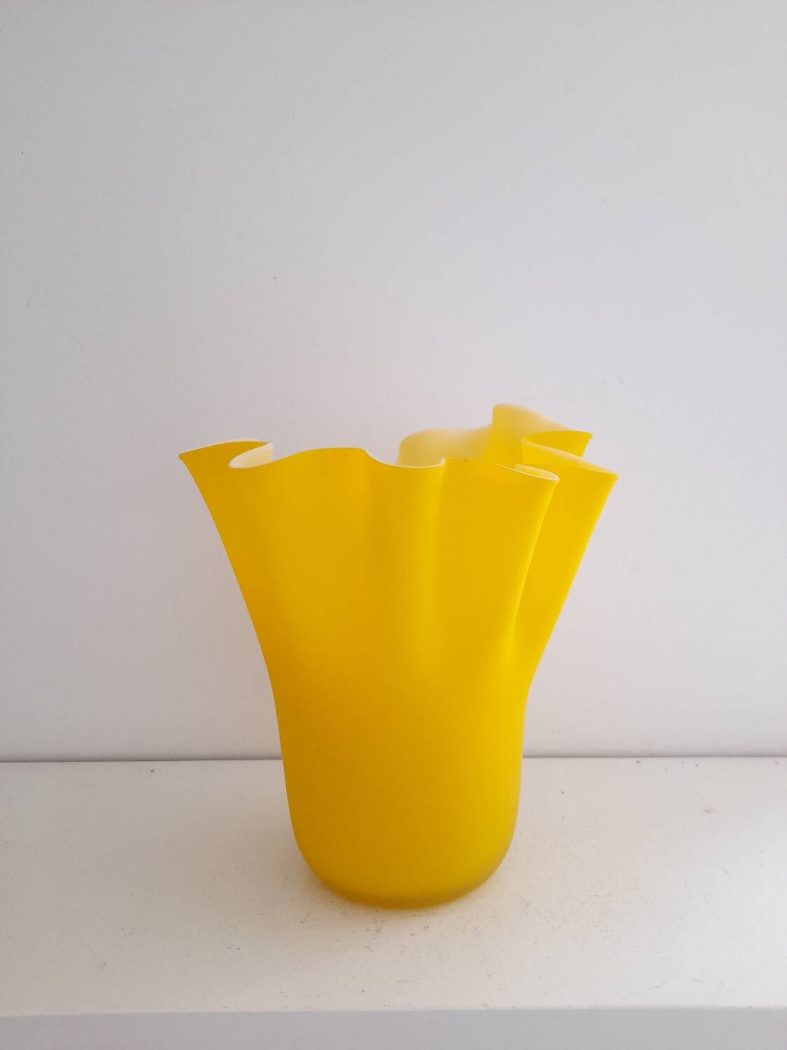 Handkerchief vase in satin yellow opaline