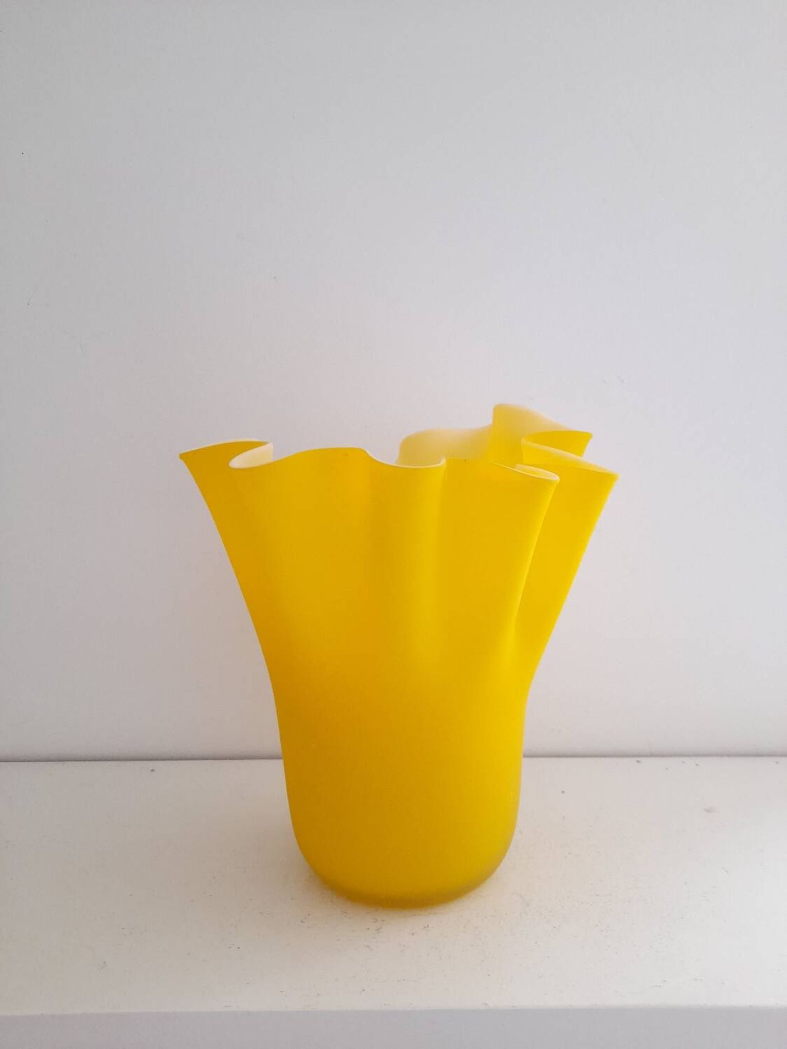 Handkerchief vase in satin yellow opaline