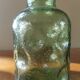 Paire de carafes en verre vert, années 70