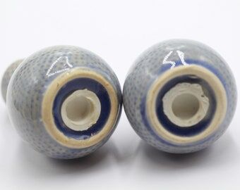 Salière et poivrière en grès bleu