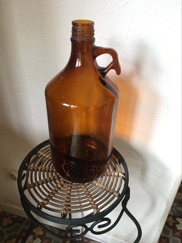 Amber bottle with handles