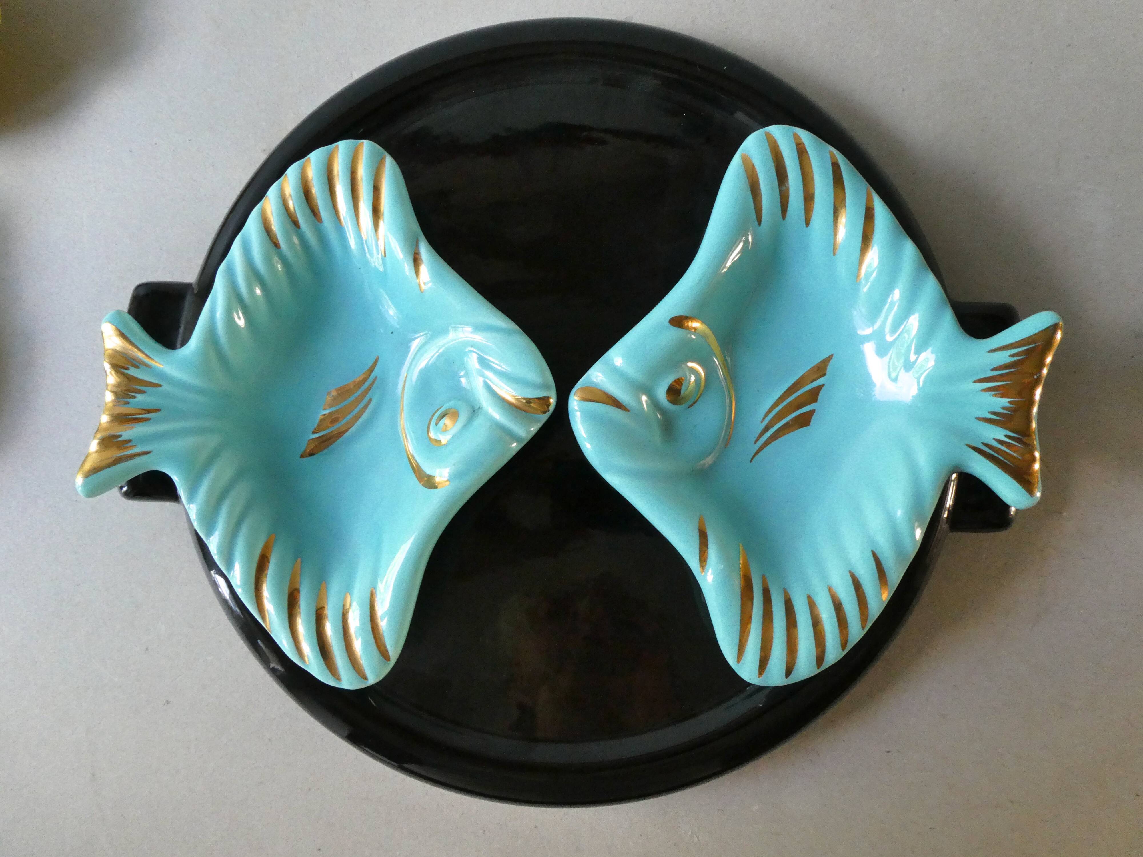 Plateau with its ceramic cups, 50s