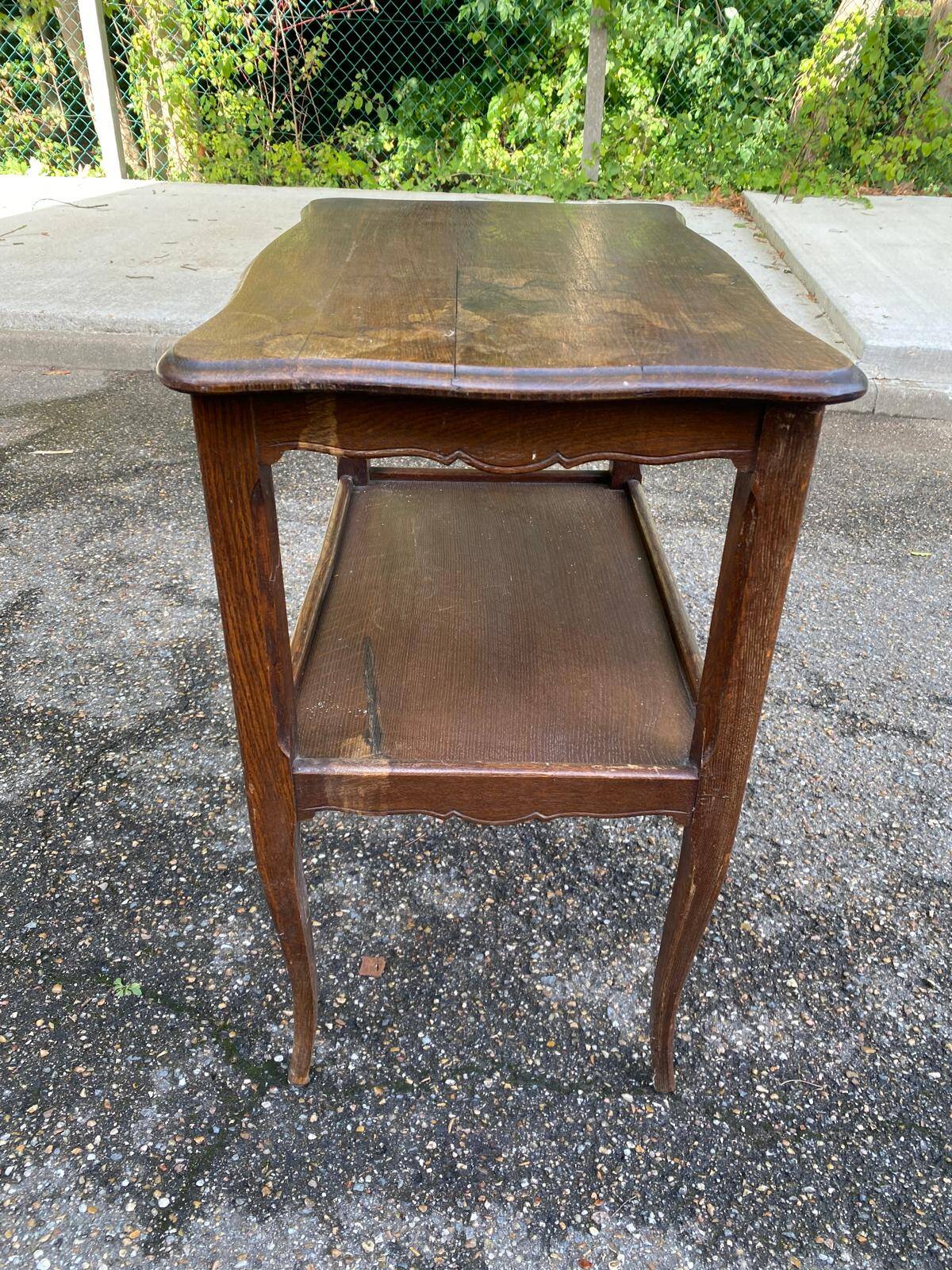 Louis XV solid wood serving trolley with curved legs from the 19th century