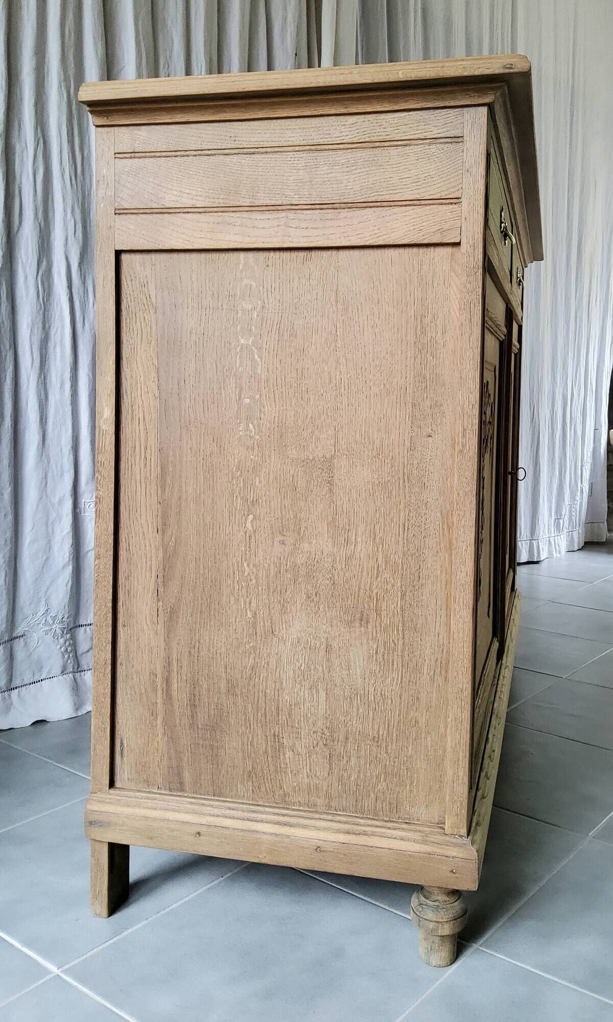 Art Nouveau buffet