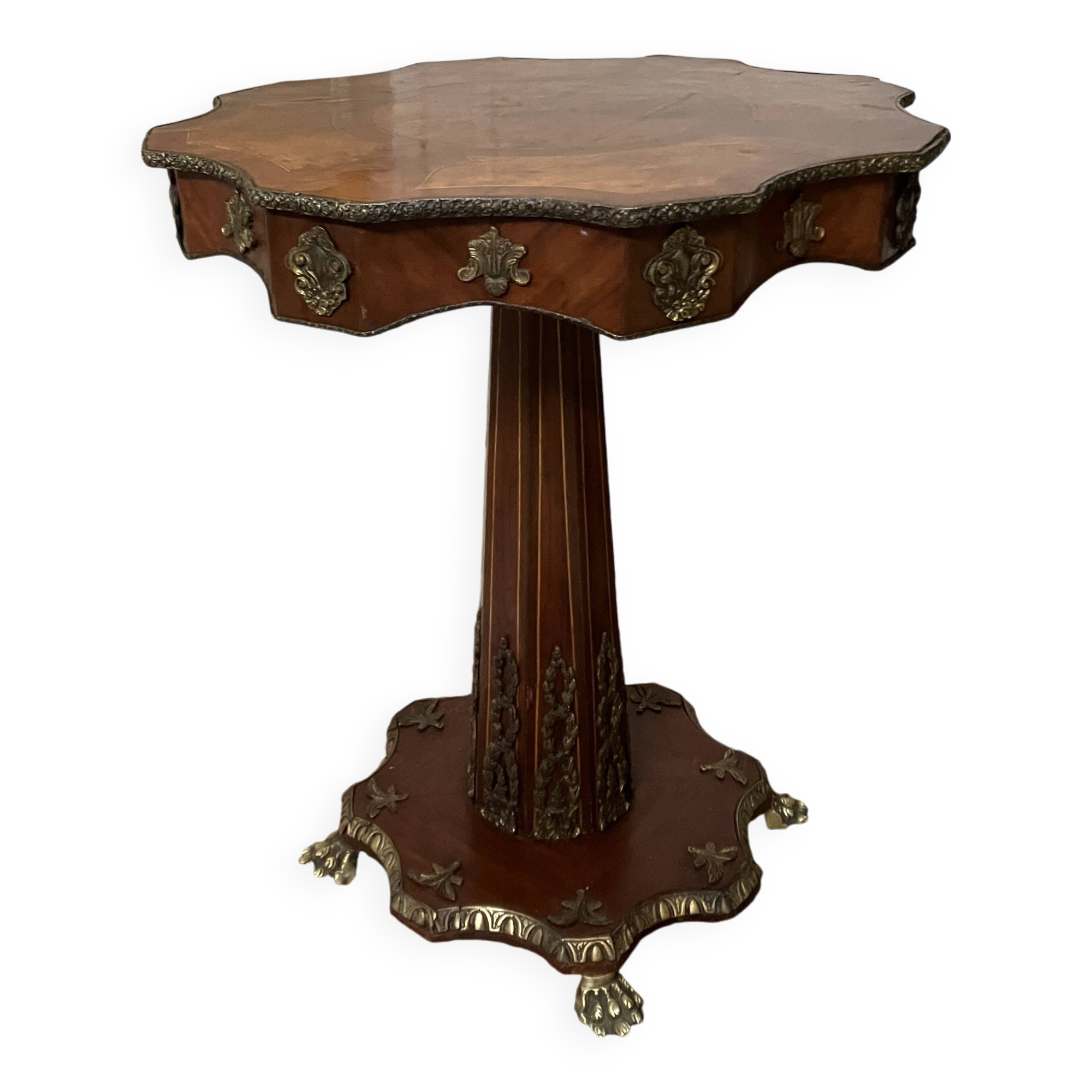 Marquetry pedestal table from the end of the 19th century