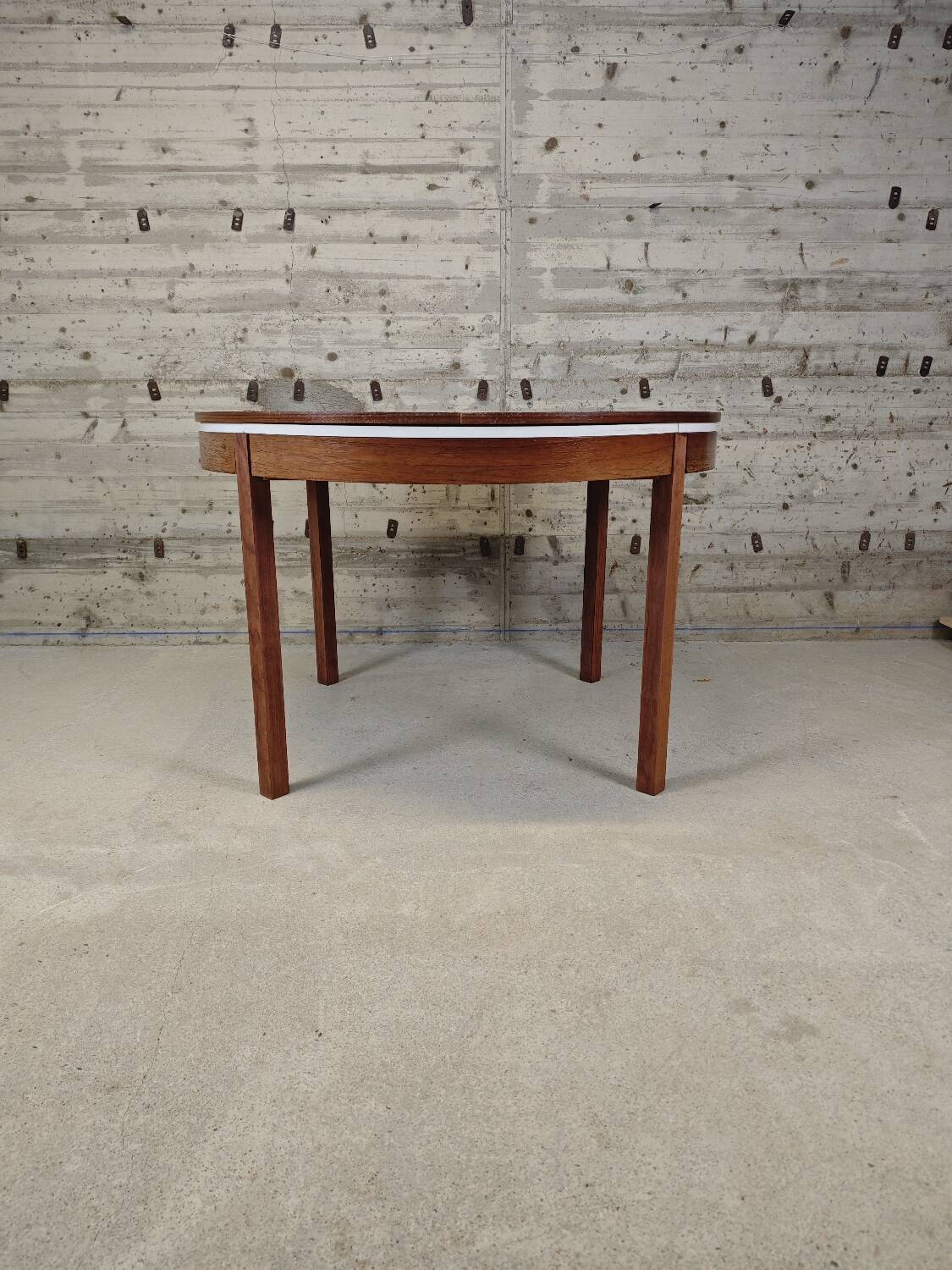 Table extensible 4 à 6 personnes