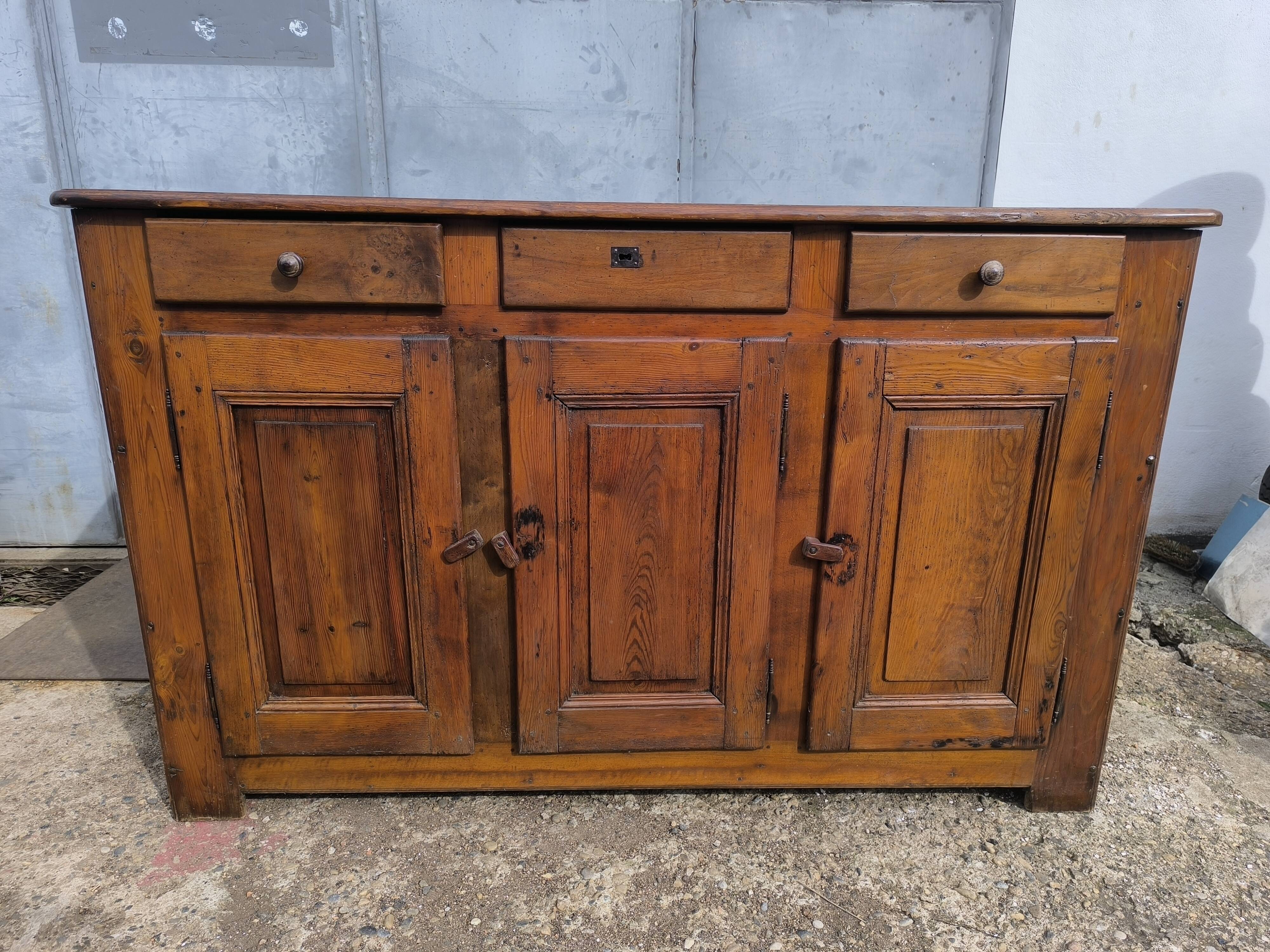 Vintage rustic Parisian sideboard with 3 doors and 3 drawers