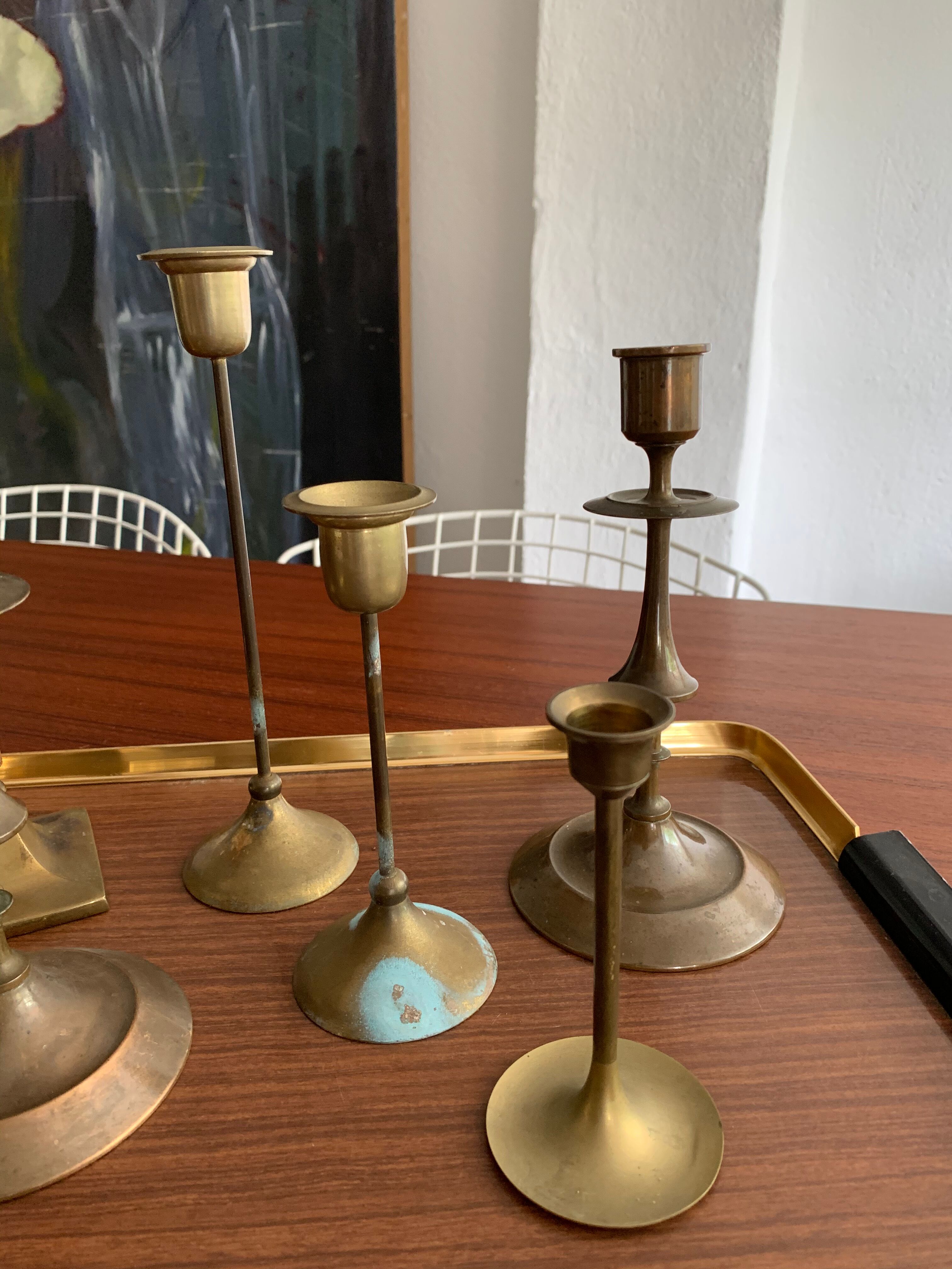 Set 7 mismatched brass and bronze candlesticks