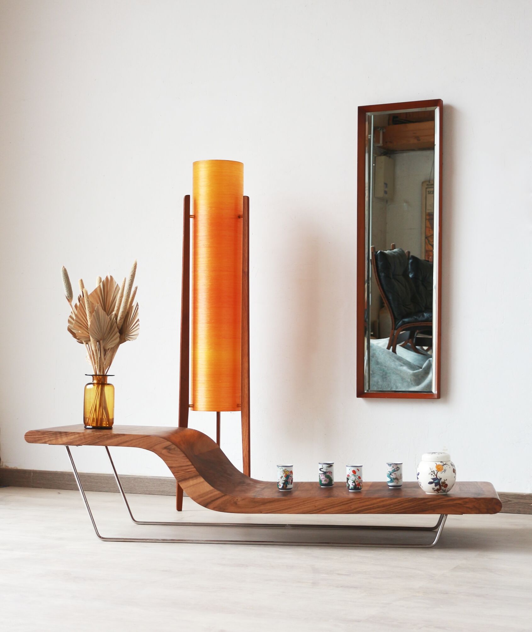 Design coffee table - Walnut