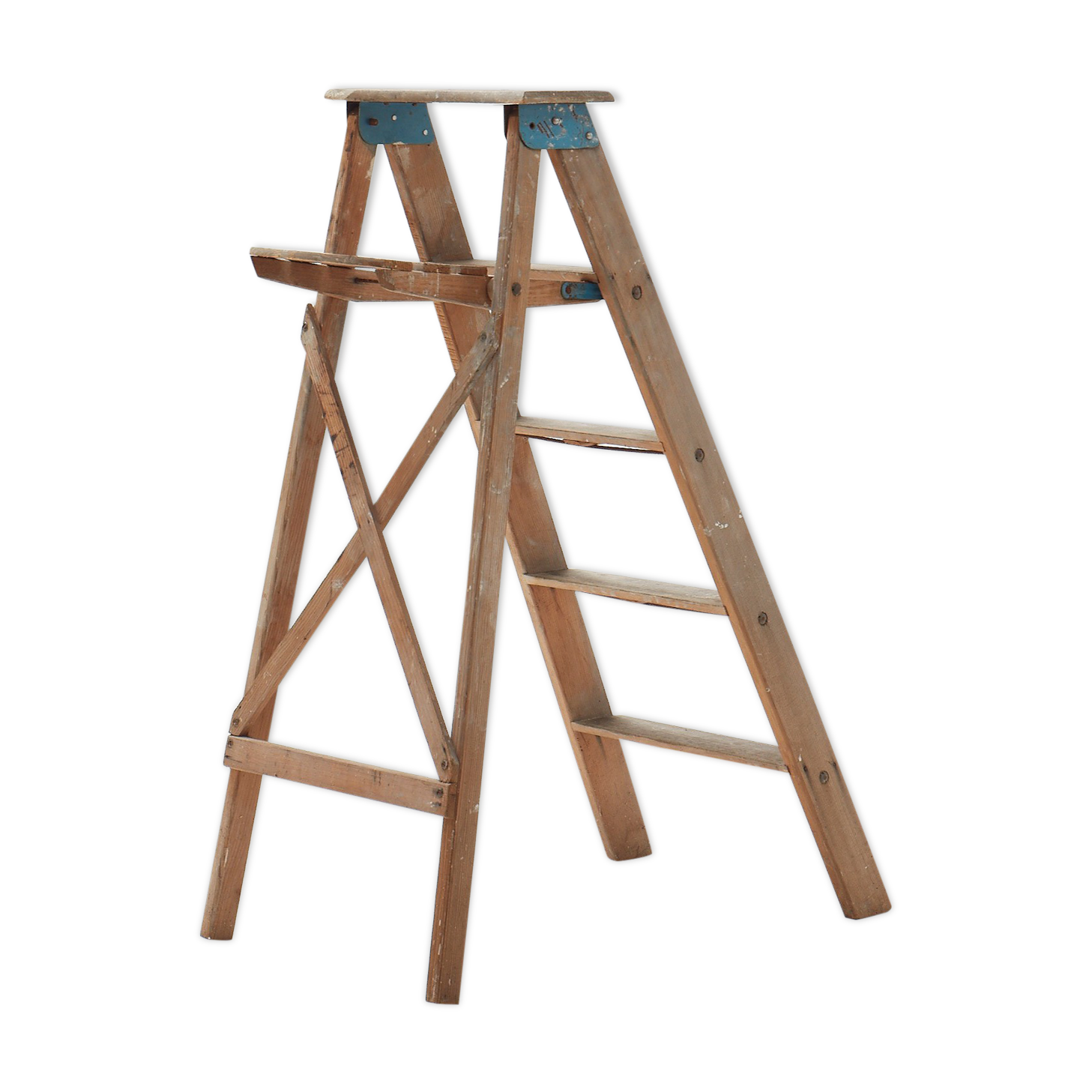 Wooden painter's stepladder