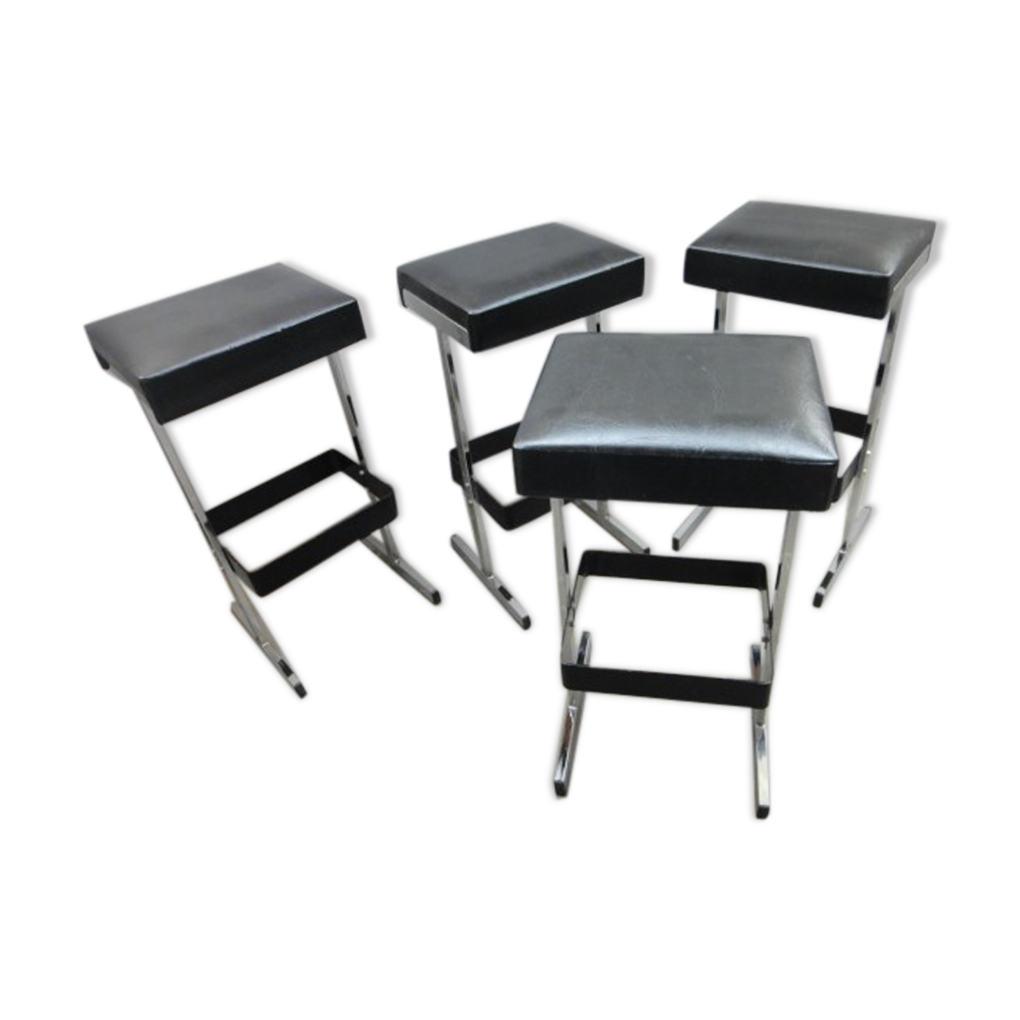 Lot de 4 tabourets de bar simili cuir noir vintage