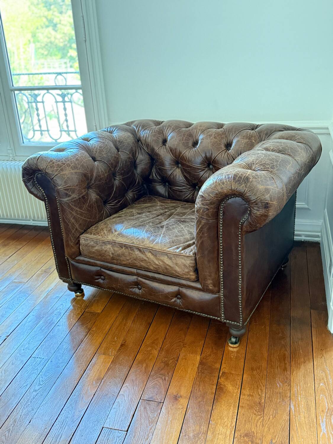 2 x Chesterfield leather armchairs - Artwood
