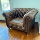 2 x Chesterfield leather armchairs - Artwood