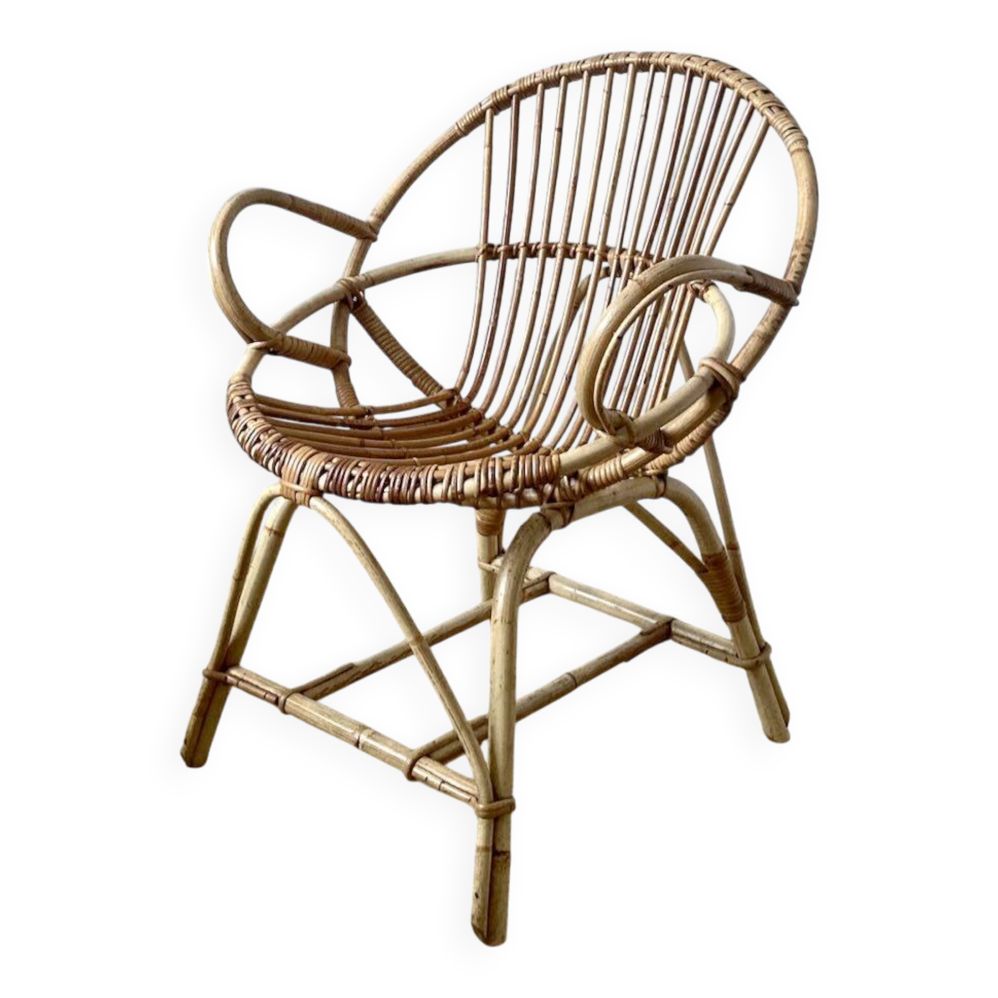 Fauteuil coquille en rotin vintage