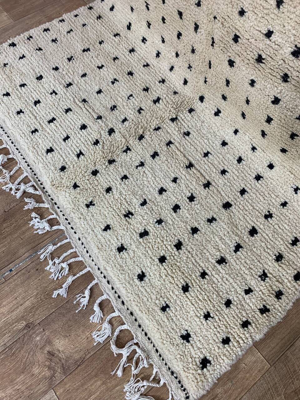 Handmade polka dot Berber rug 250 X 150 CM