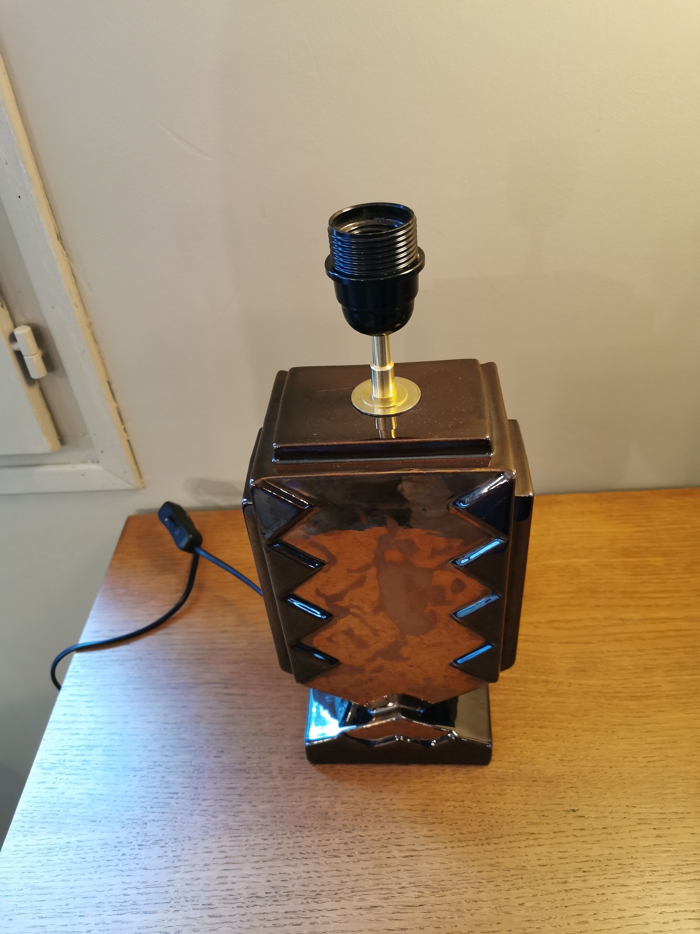 Ceramic art deco lamp effect metal