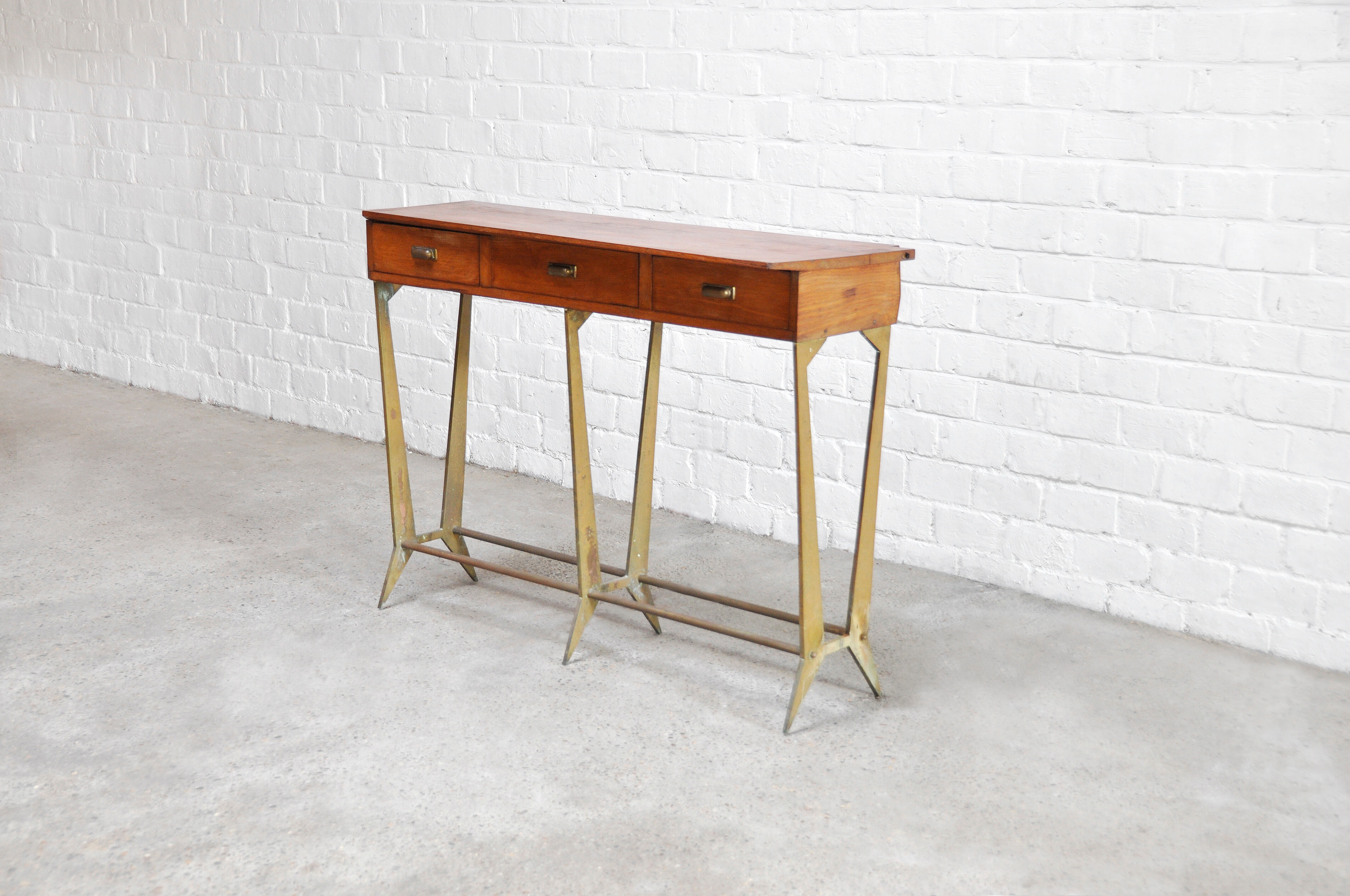 Sculptural wood & brass console table, italy 1950's