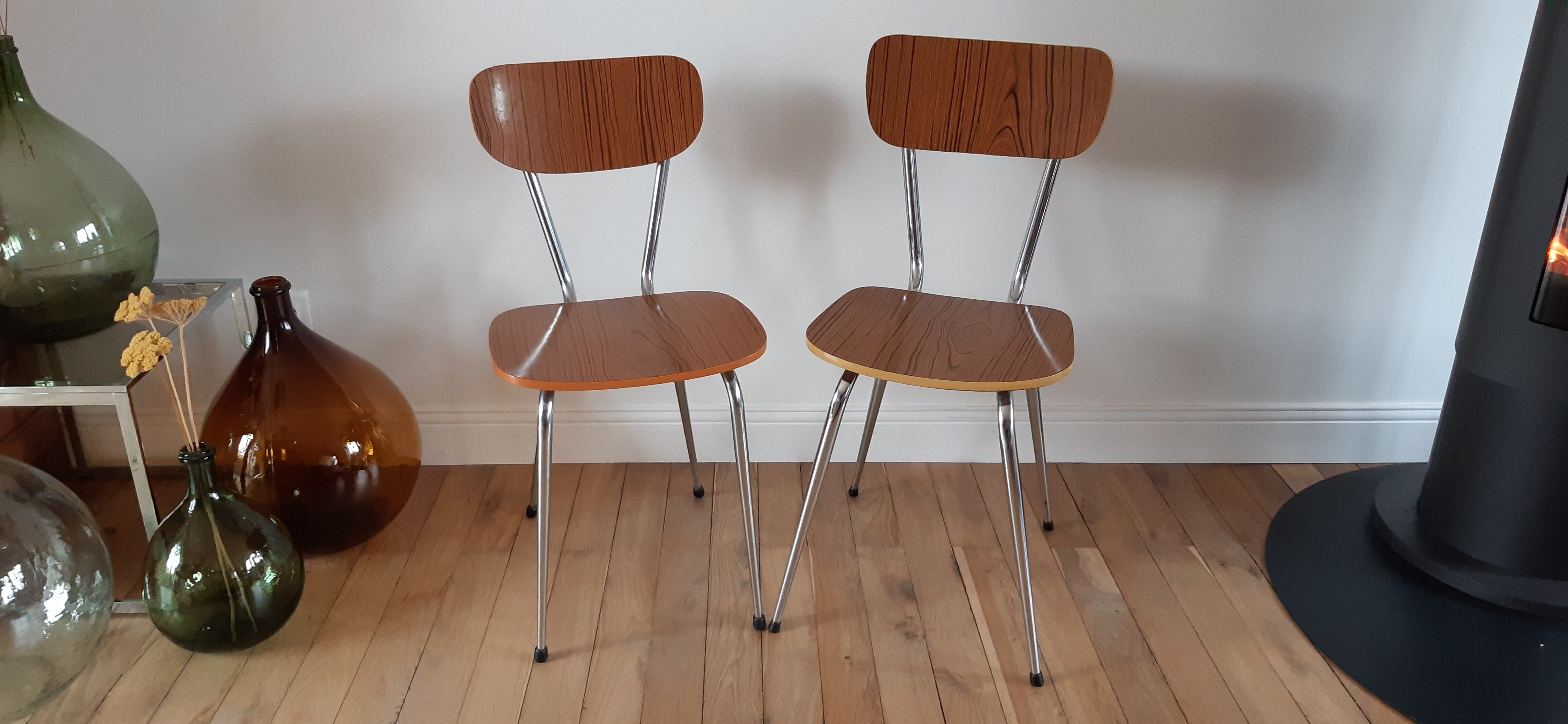 Duo de chaises en formica années 70
