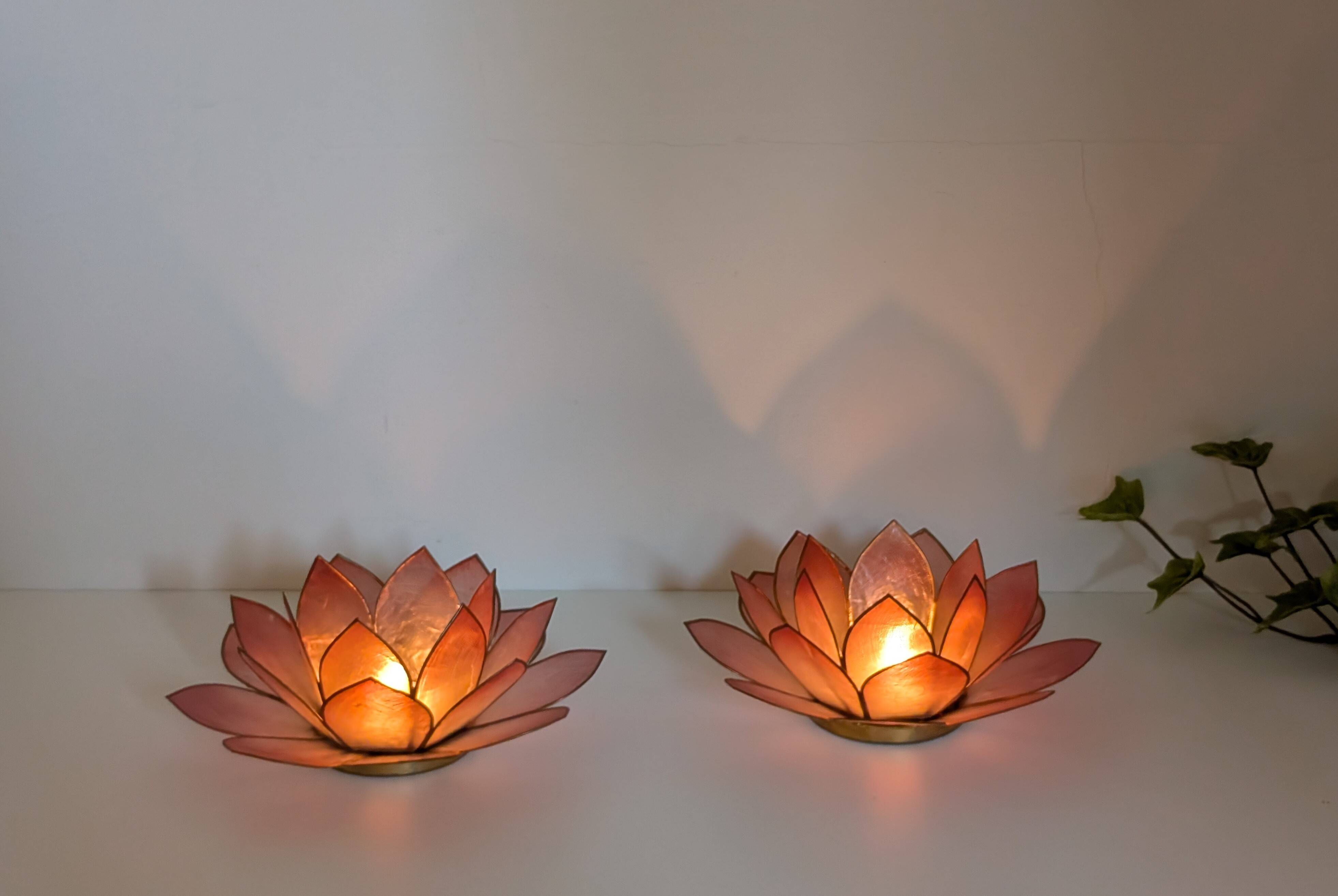 Mother-of-pearl flower candle holders
