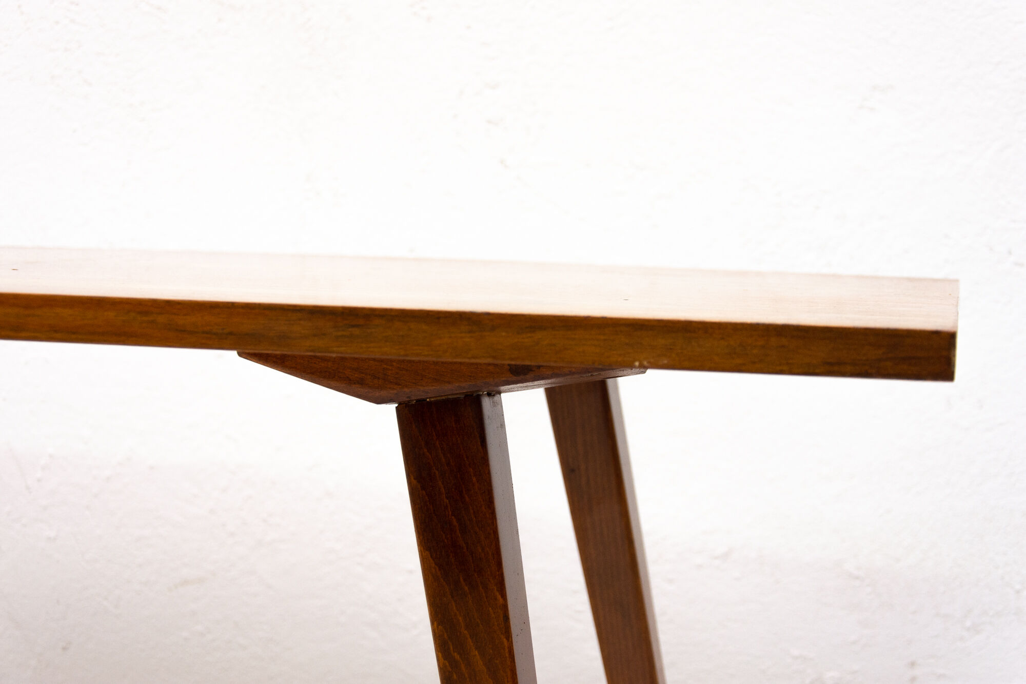Table basse de František Jirák pour Tatra nábytok, 1960