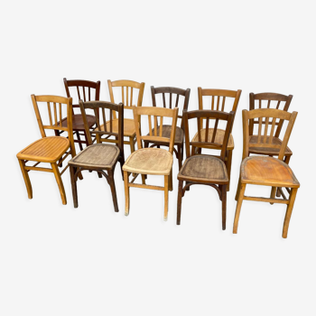 Lot de 10 chaises bistrot dépareillées