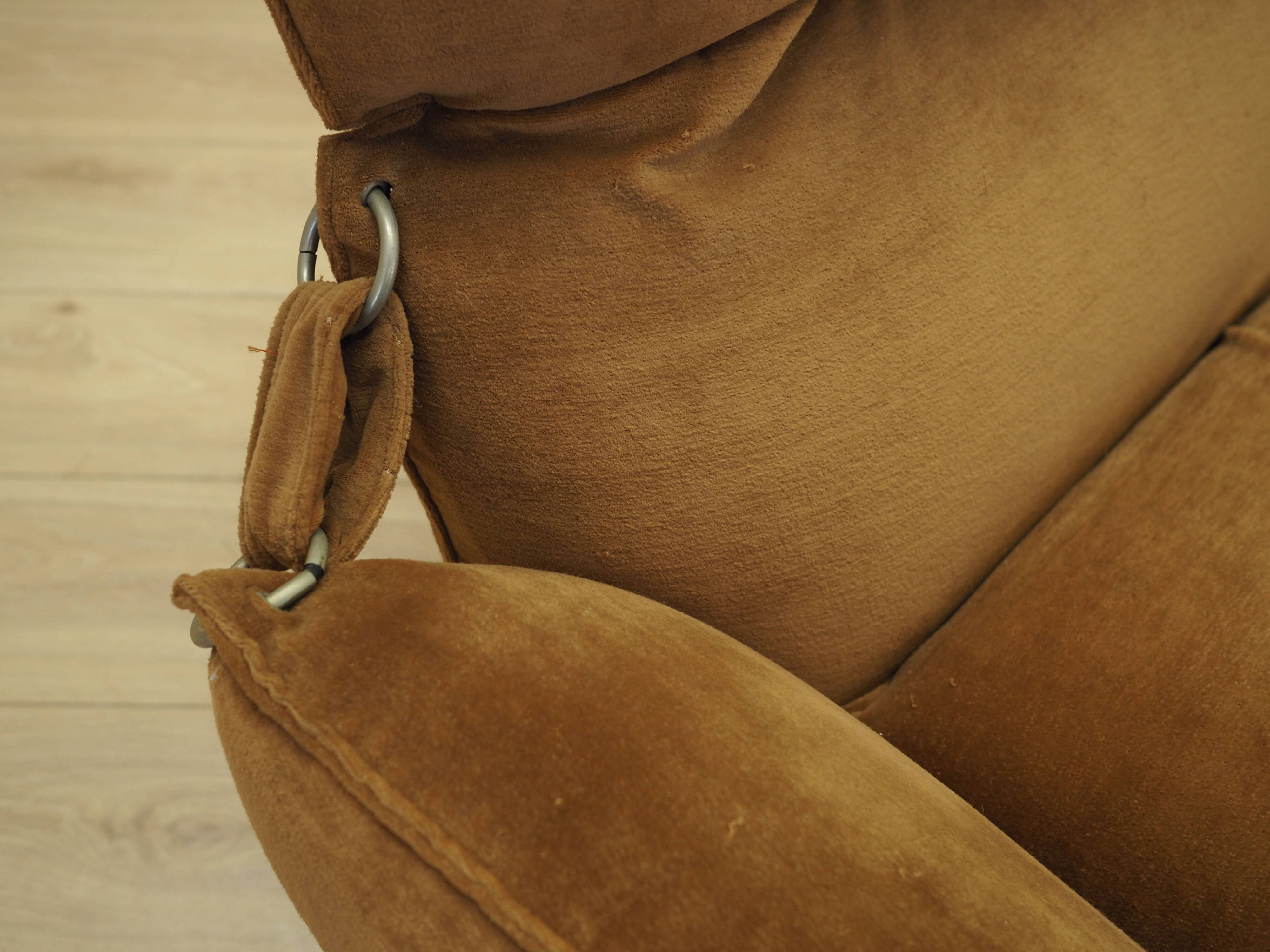 Brown velvet sofa, Italian design, 1970s, manufacturer: Dall'Oca