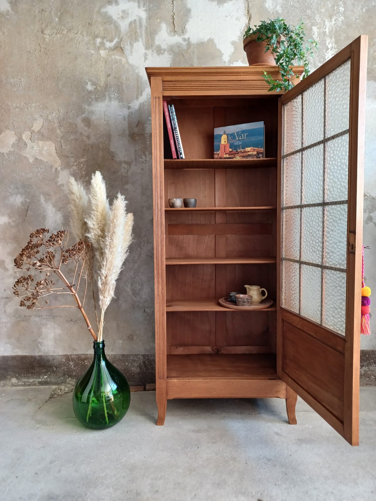 Armoire parisienne vitrée art-déco
