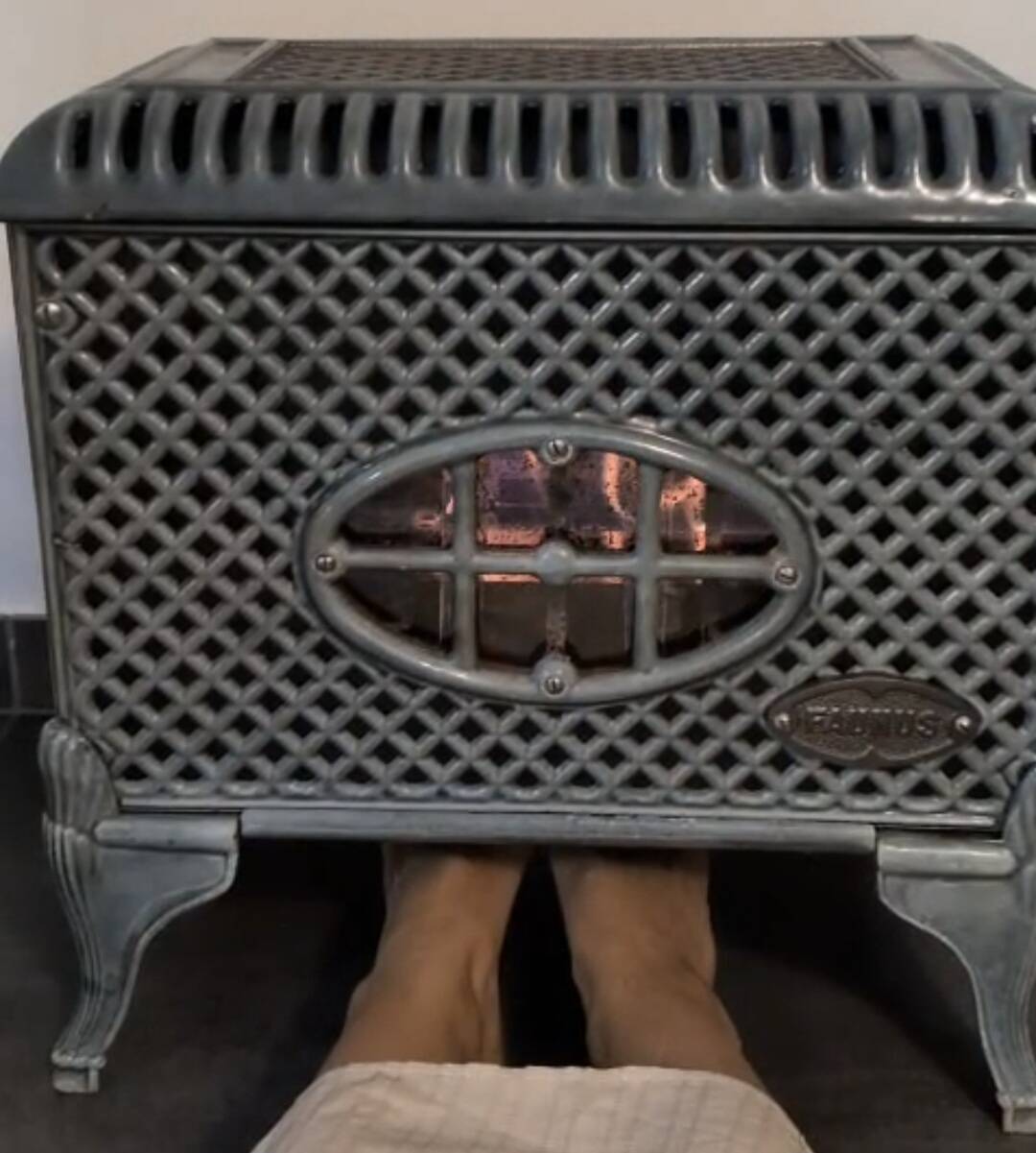 Antique enamelled cast iron stove "Faunus" – renovated