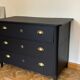 Commode classique noir mat et laiton