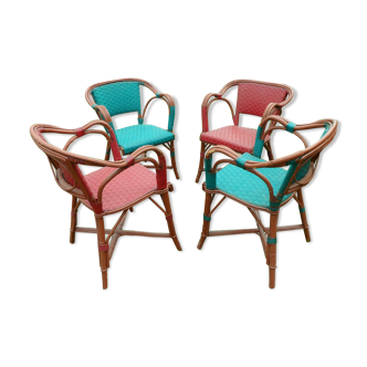 4 red and green garden chairs