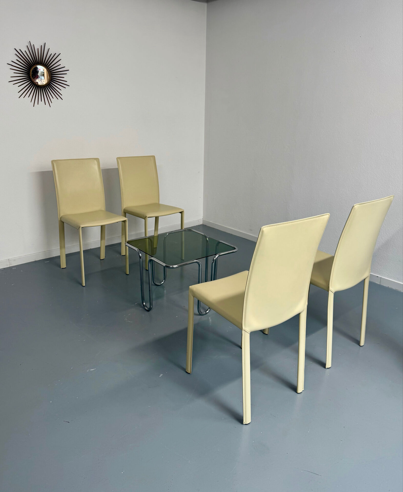 Set of 4 cream leather chairs contemporary design Colico Dress Up